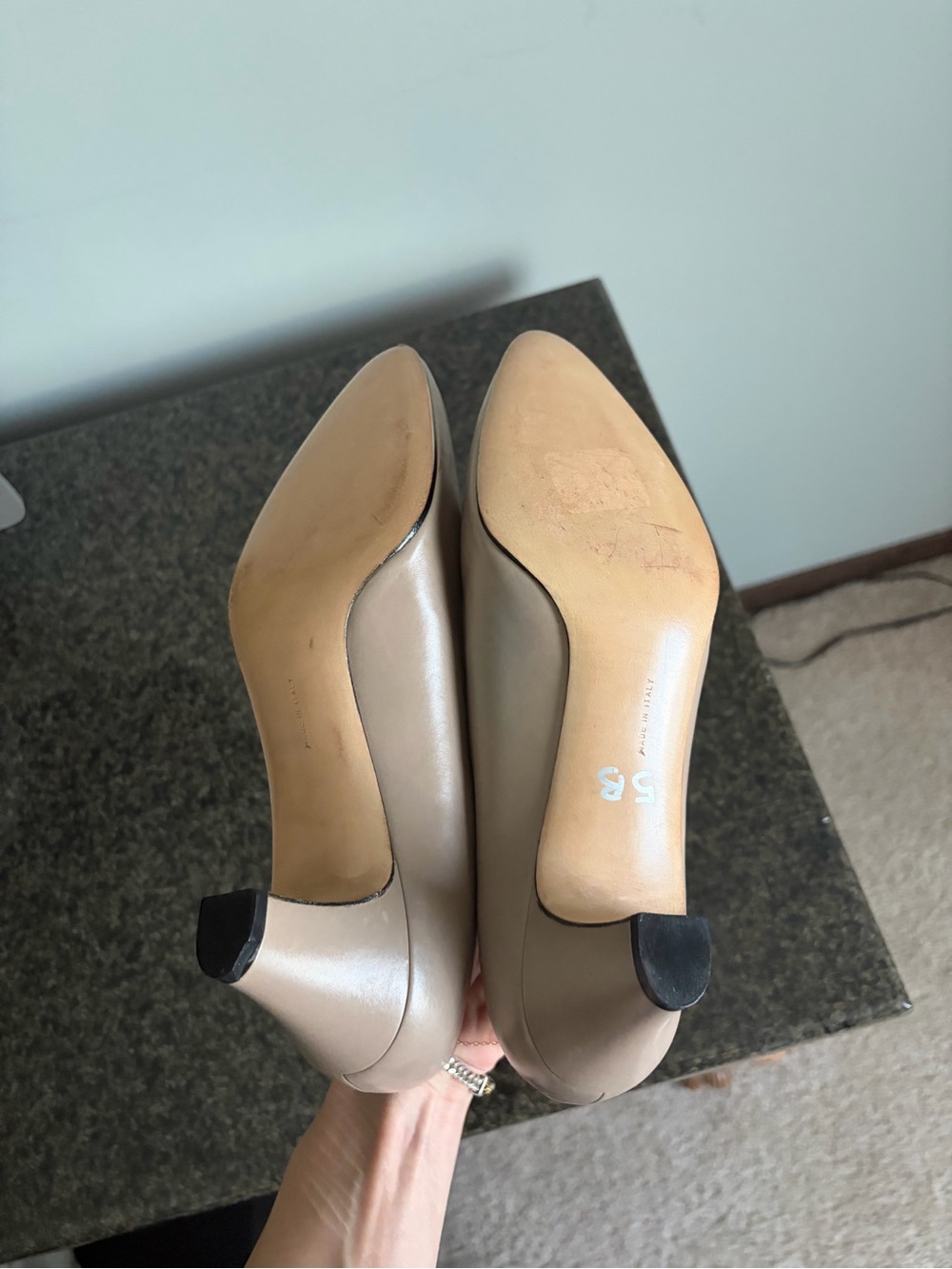 Vintage Salvatore Ferragamo Nude Leather Pointed Toe Kitten Heels - Picture 4 of 4